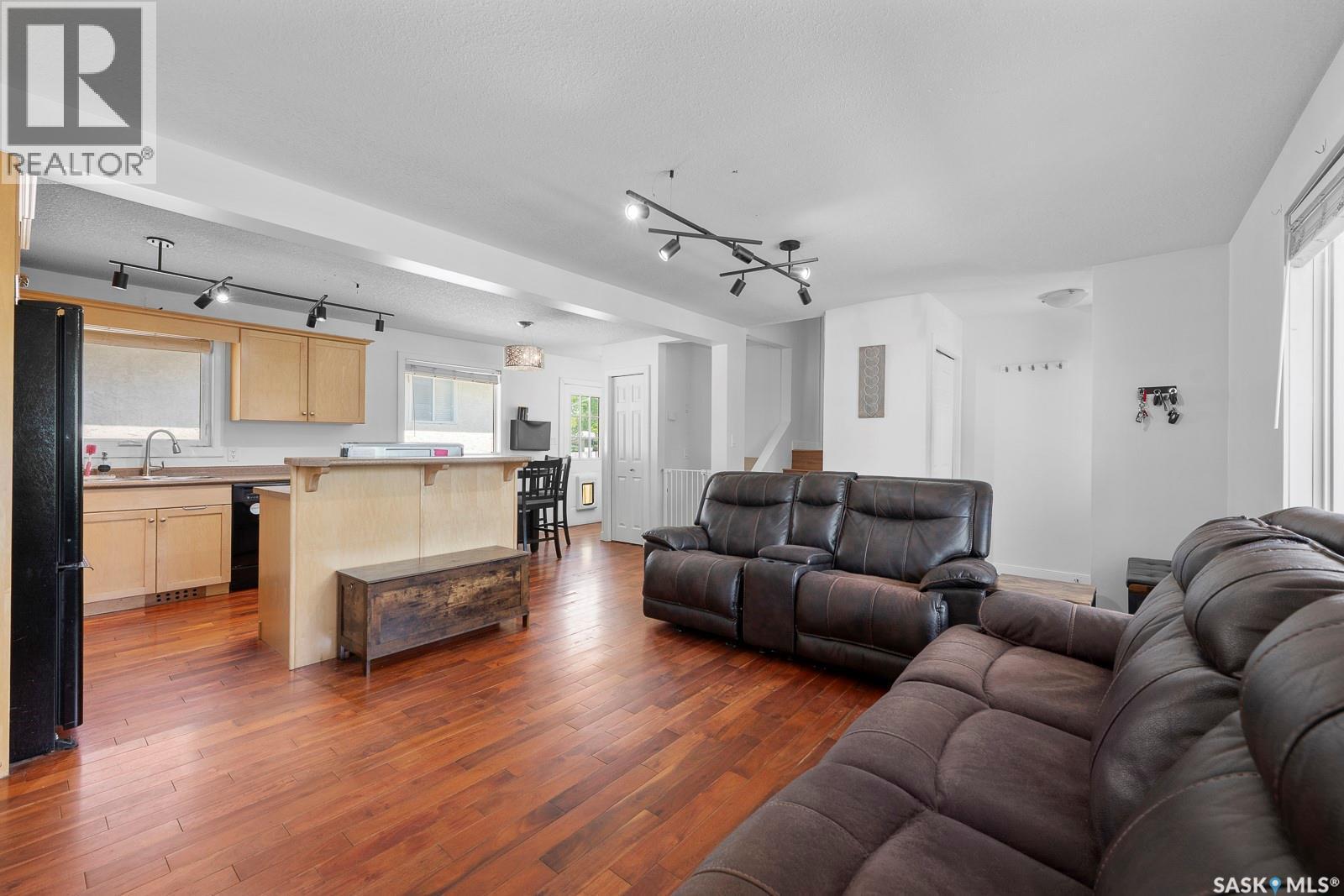 2 Pleasantview Bay, Regina, SK