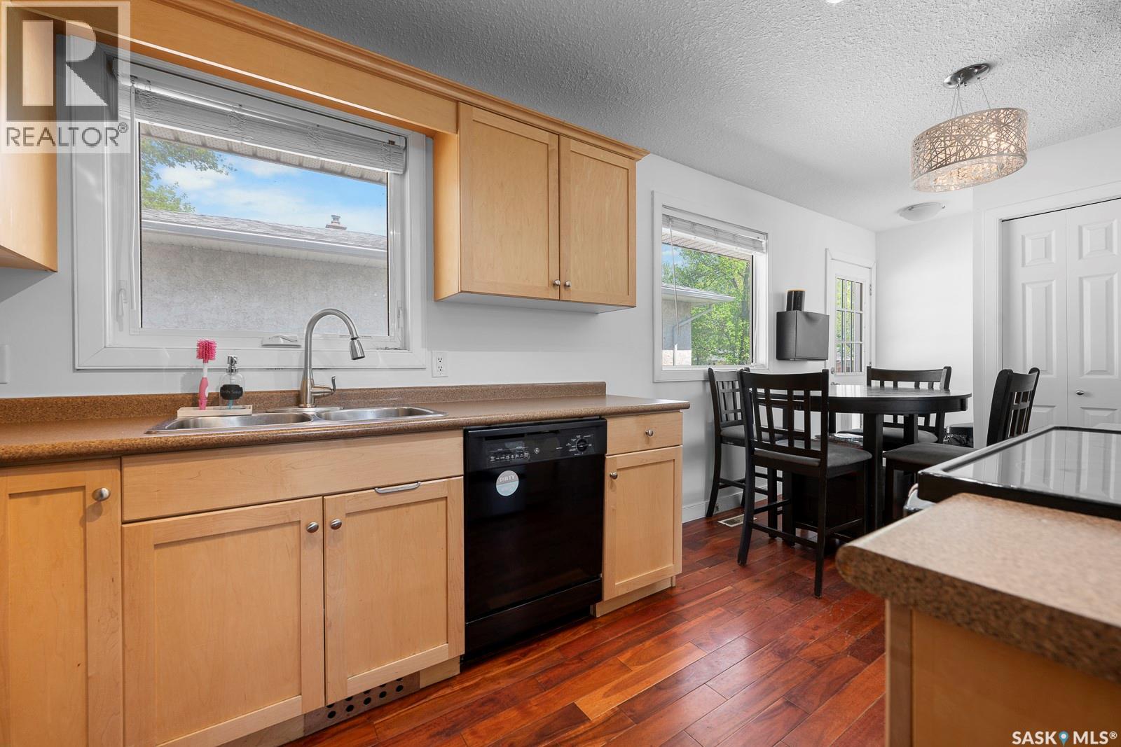 2 Pleasantview Bay, Regina, SK