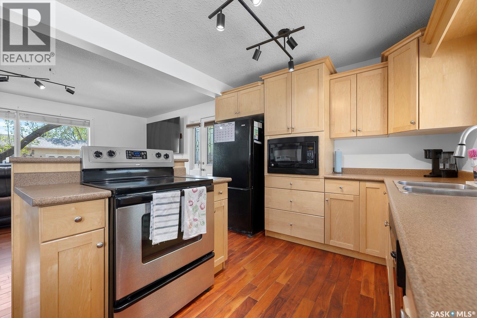 2 Pleasantview Bay, Regina, SK