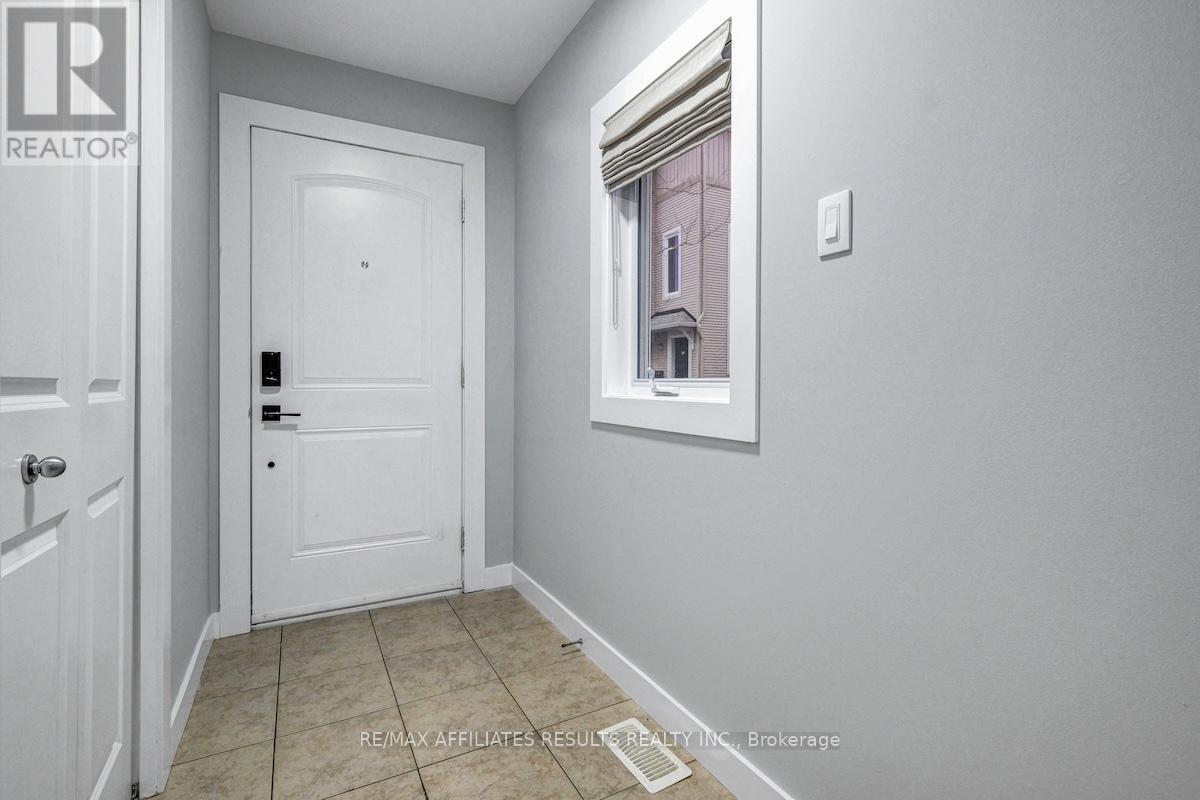 78 Songbird Private, Ottawa, ON