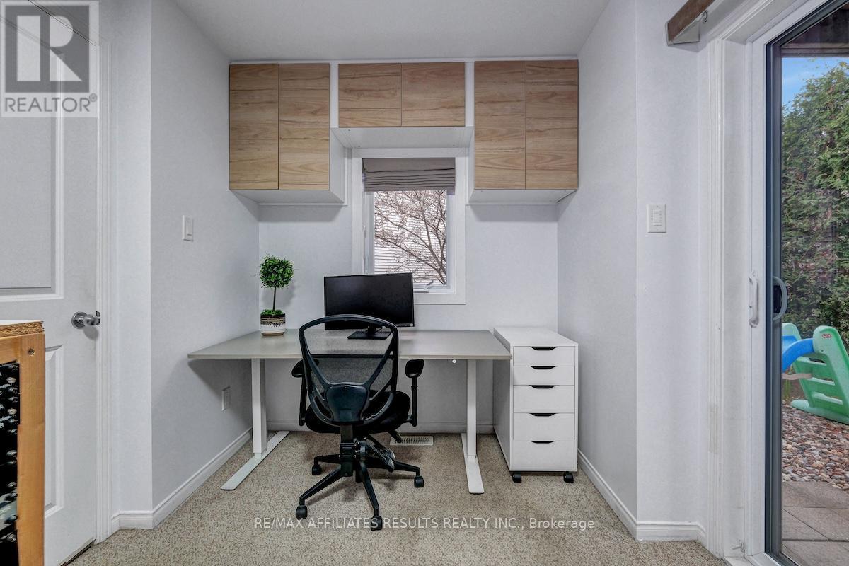 78 Songbird Private, Ottawa, ON