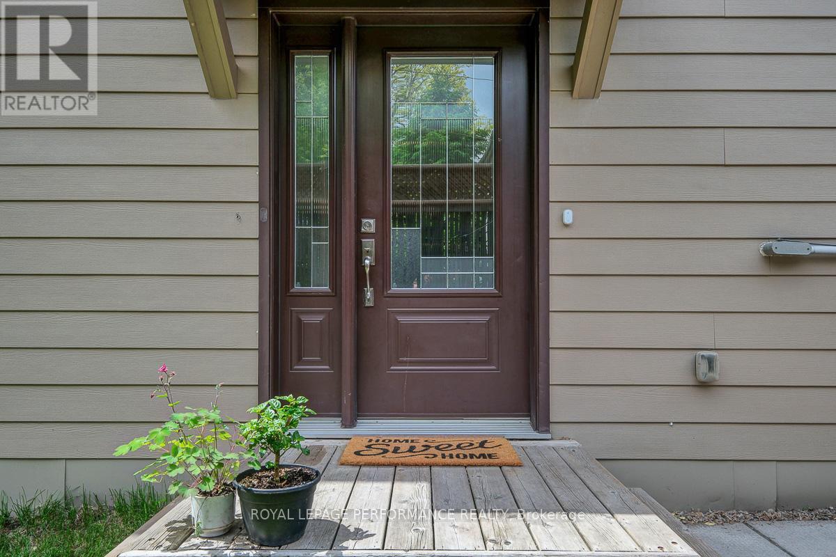 6 Hilda Street, Ottawa, ON