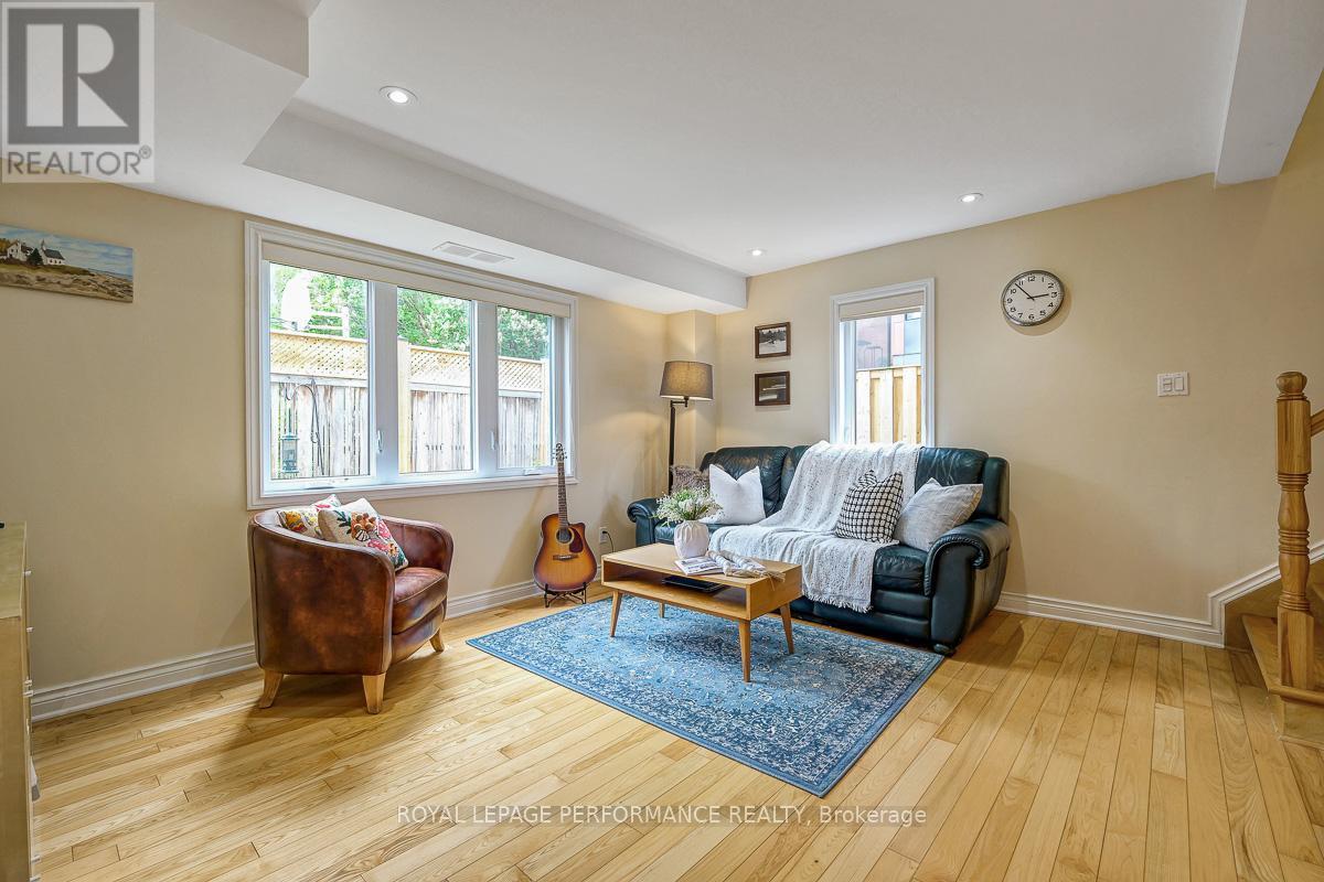 6 Hilda Street, Ottawa, ON
