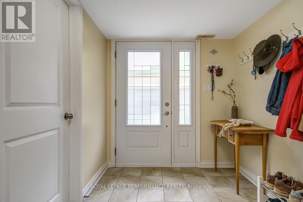 6 Hilda Street, Ottawa, ON