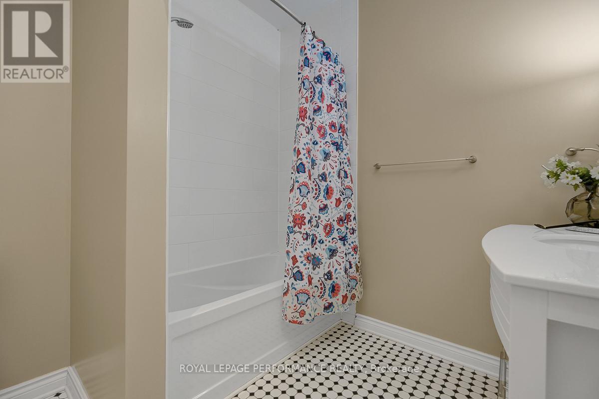 6 Hilda Street, Ottawa, ON
