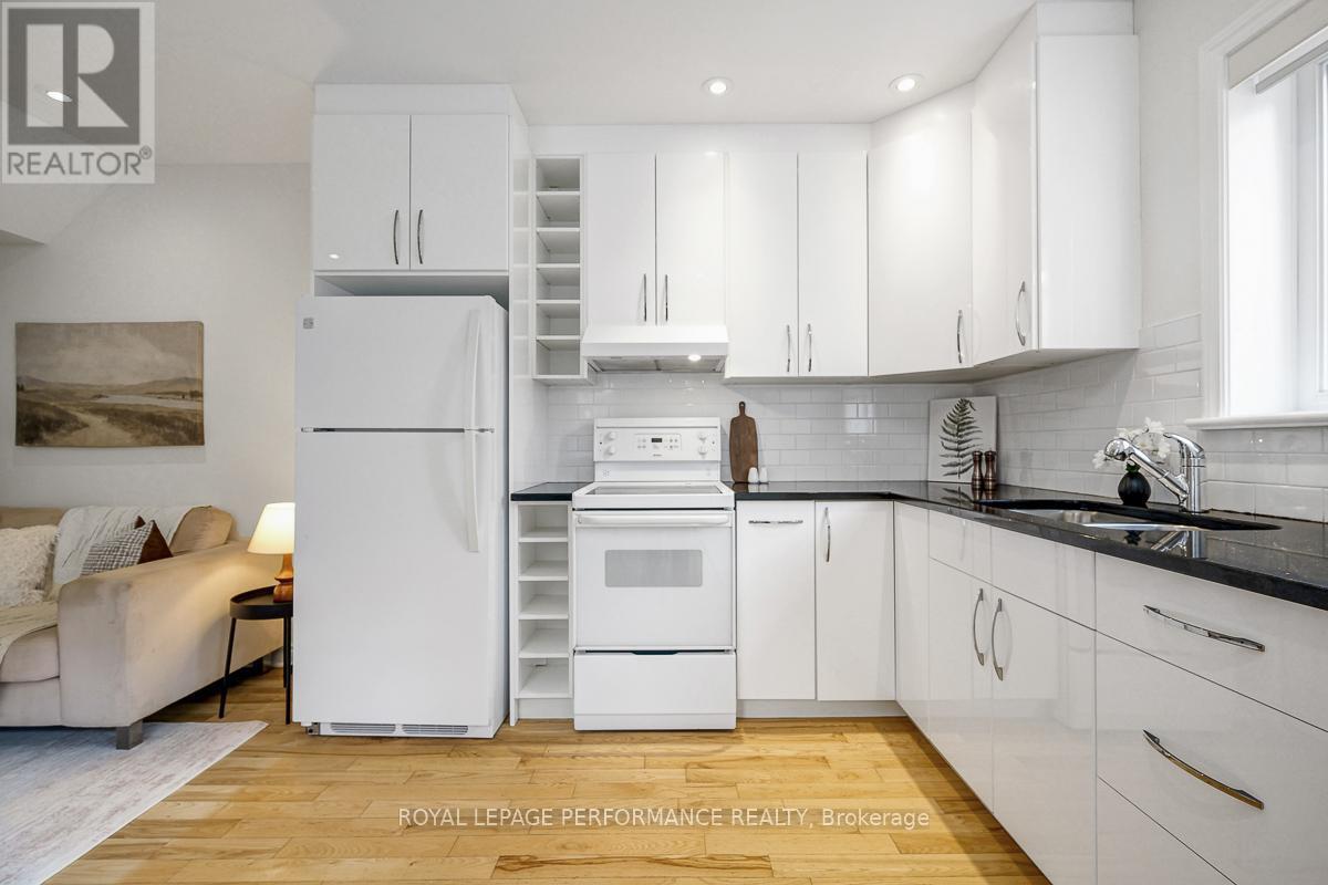 6 Hilda Street, Ottawa, ON