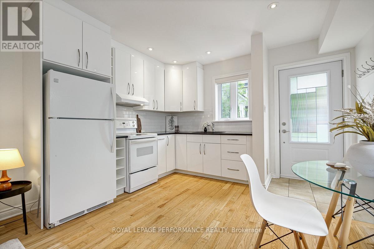 6 Hilda Street, Ottawa, ON