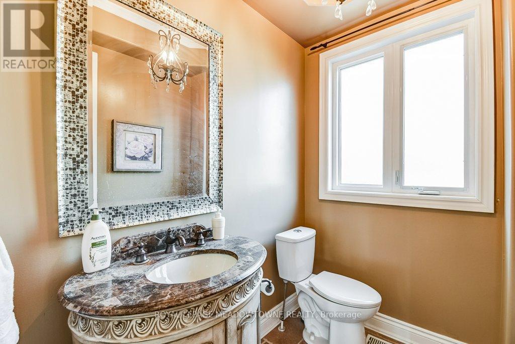 591 Lakeside Avenue, Mississauga, ON