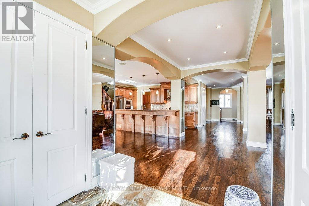 591 Lakeside Avenue, Mississauga, ON