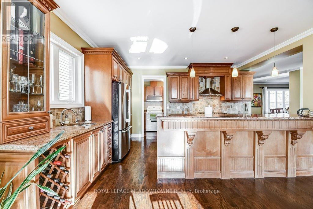 591 Lakeside Avenue, Mississauga, ON