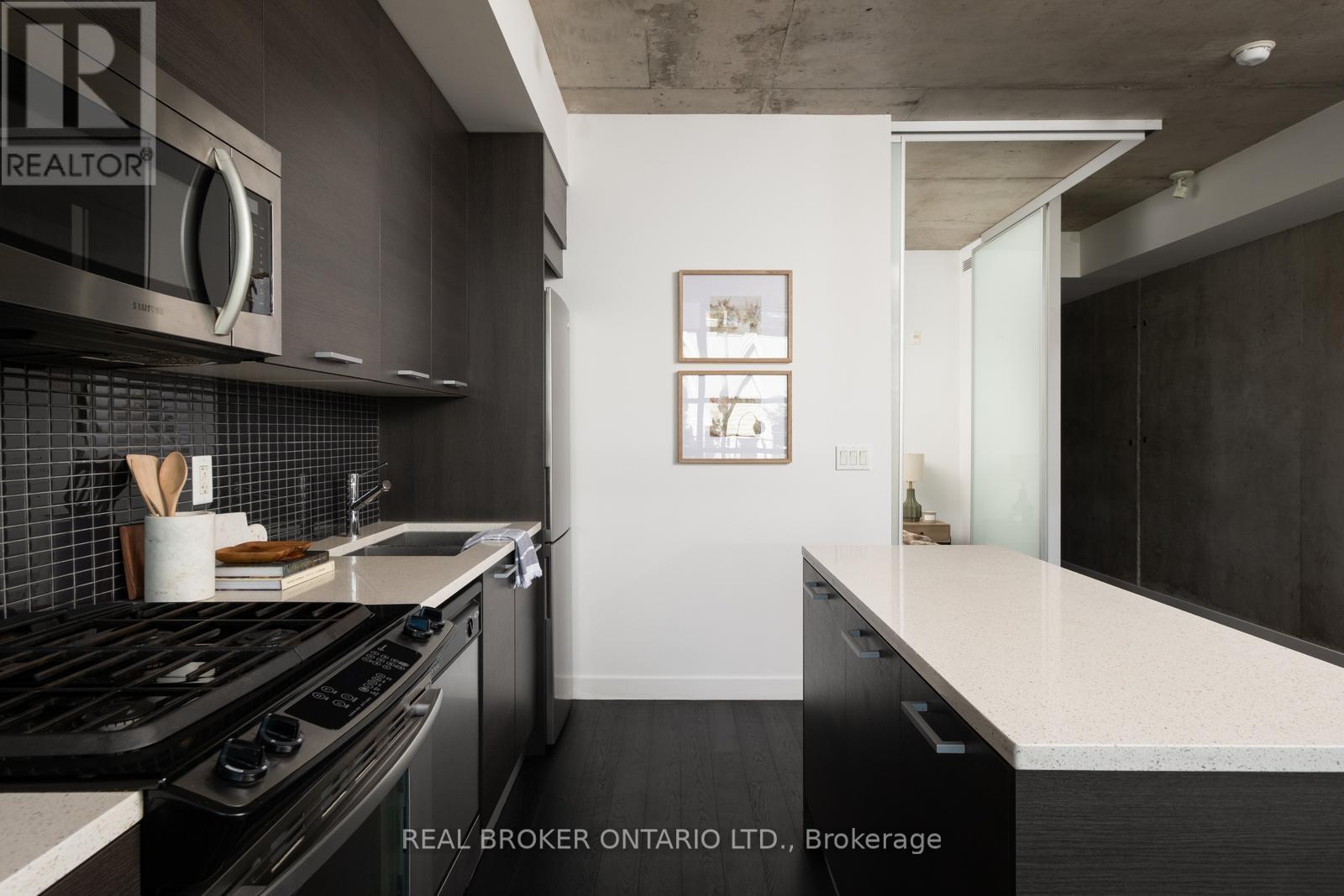 202 - 90 Broadview Avenue, Toronto, ON