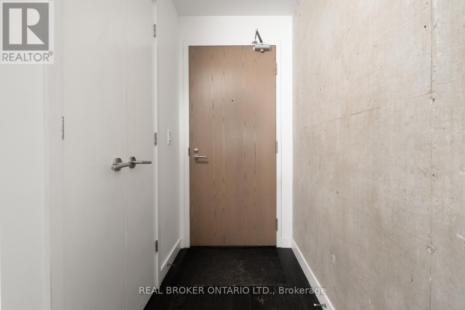 202 - 90 Broadview Avenue, Toronto, ON