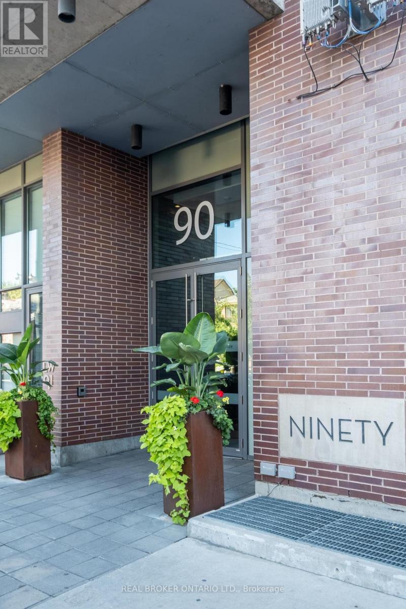 202 - 90 Broadview Avenue, Toronto, ON