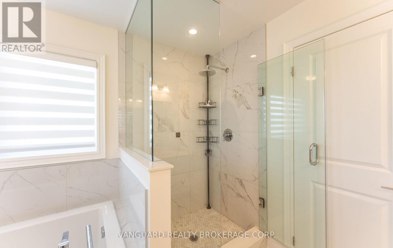 158 Scarlet Way, Bradford West Gwillimbury, ON