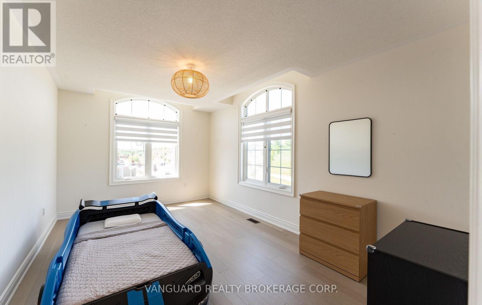 158 Scarlet Way, Bradford West Gwillimbury, ON