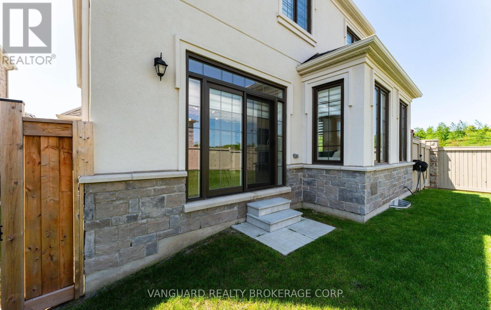 158 Scarlet Way, Bradford West Gwillimbury, ON