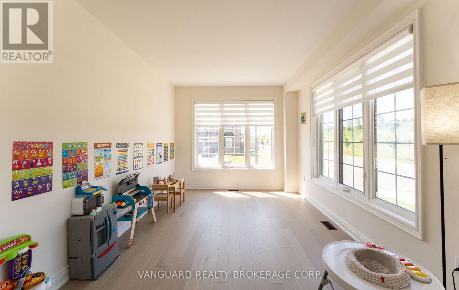 158 Scarlet Way, Bradford West Gwillimbury, ON