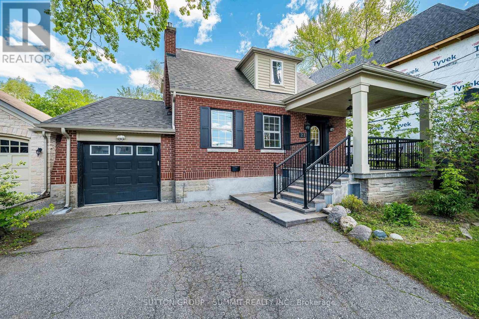 21 Cumberland Drive, Mississauga, ON