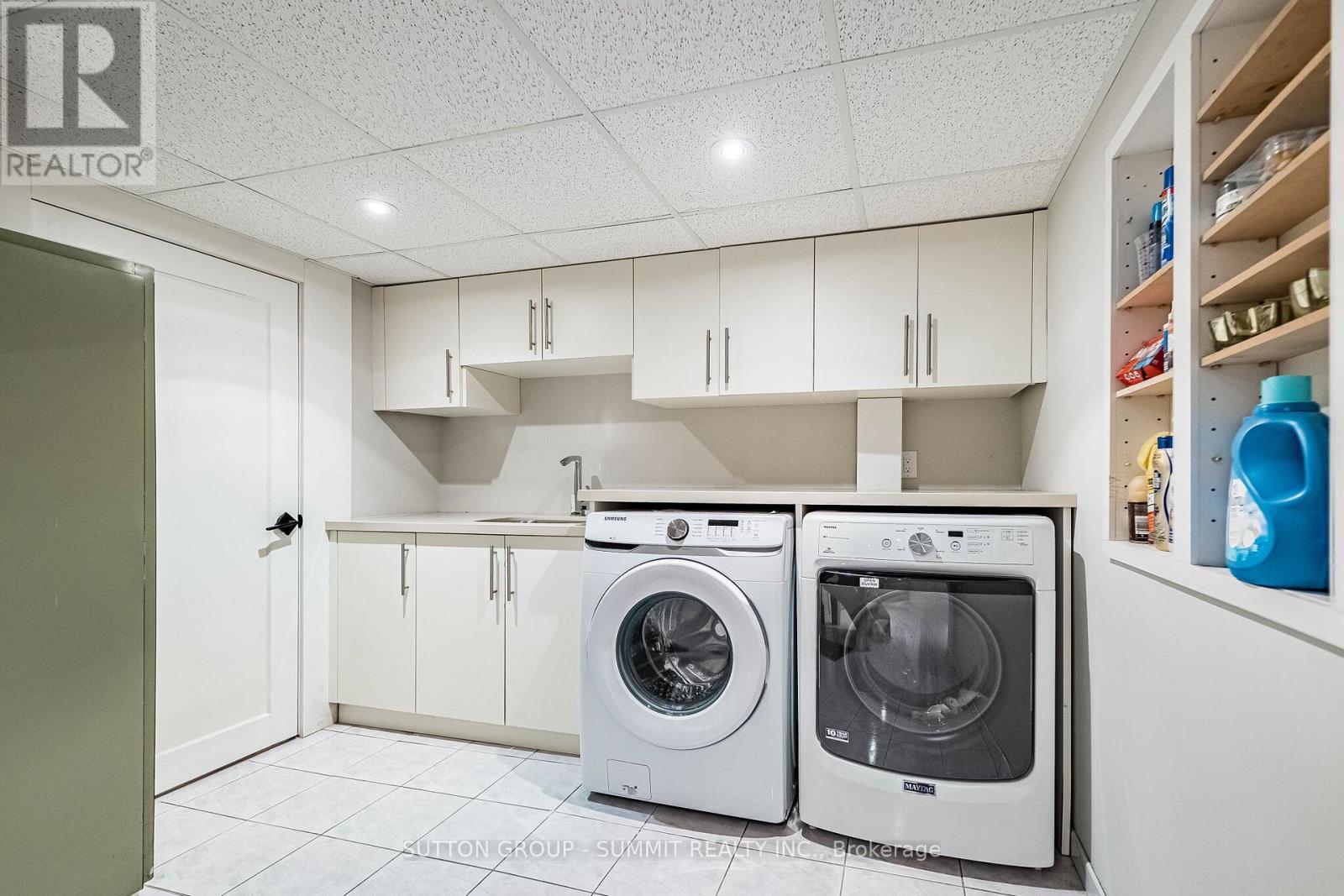 21 Cumberland Drive, Mississauga, ON