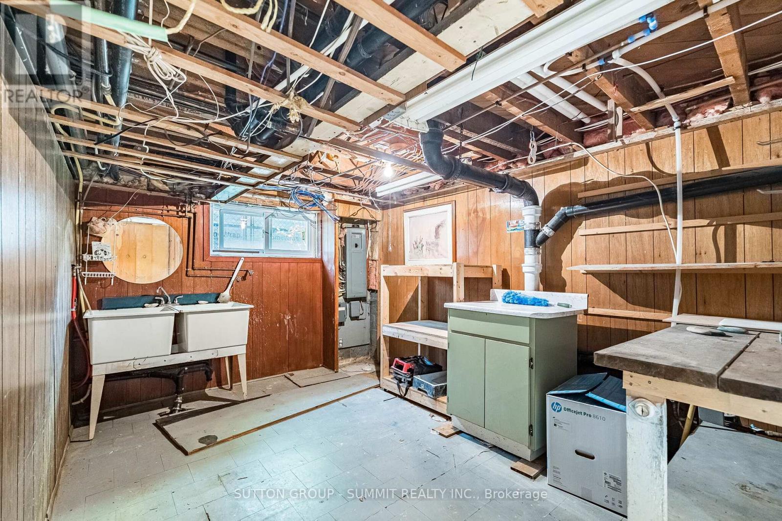 21 Cumberland Drive, Mississauga, ON