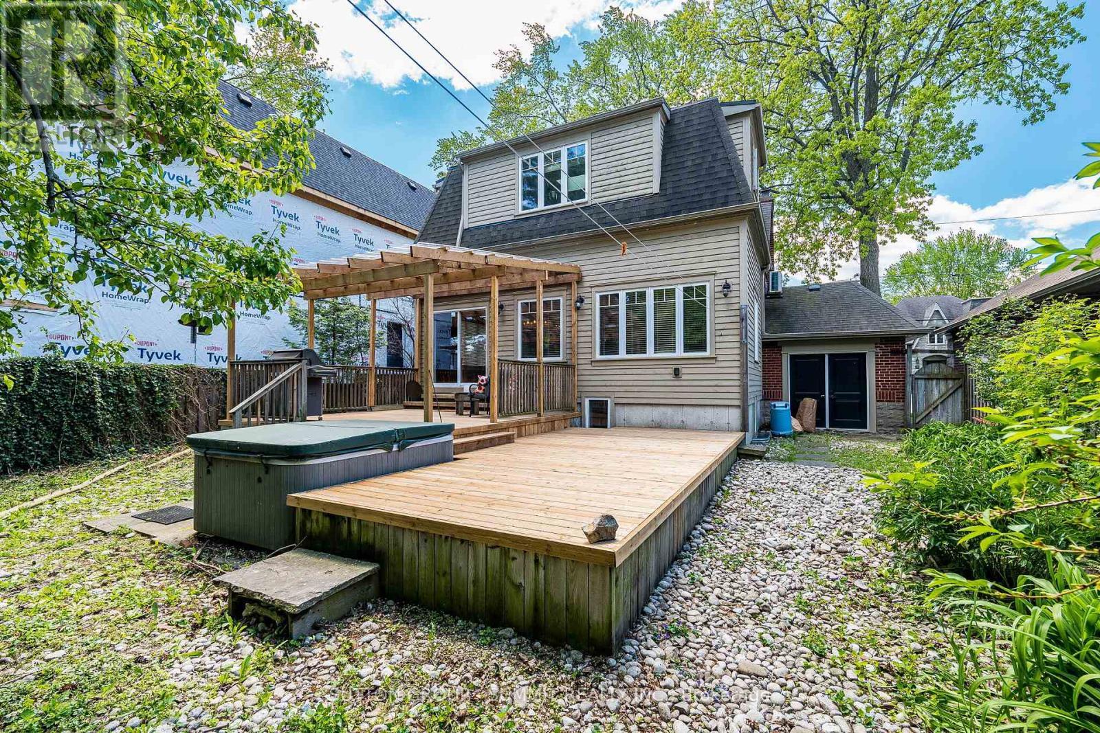 21 Cumberland Drive, Mississauga, ON