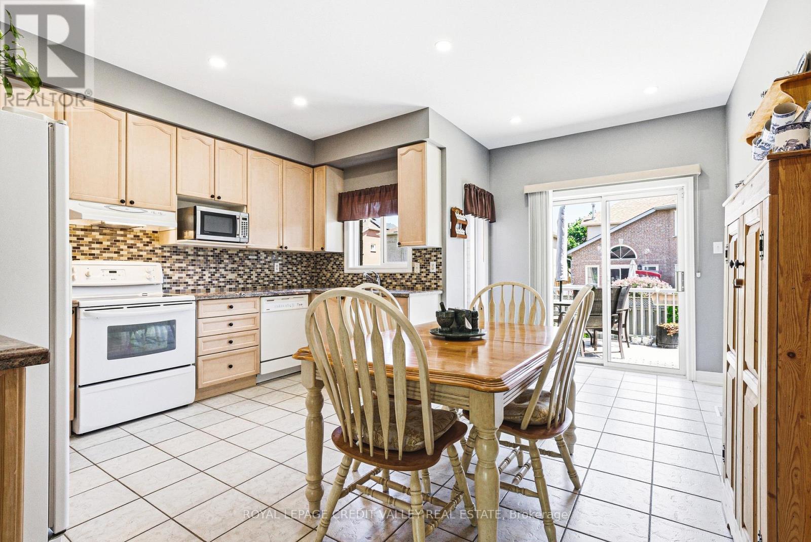 105 Pinebrook Circle, Caledon, ON
