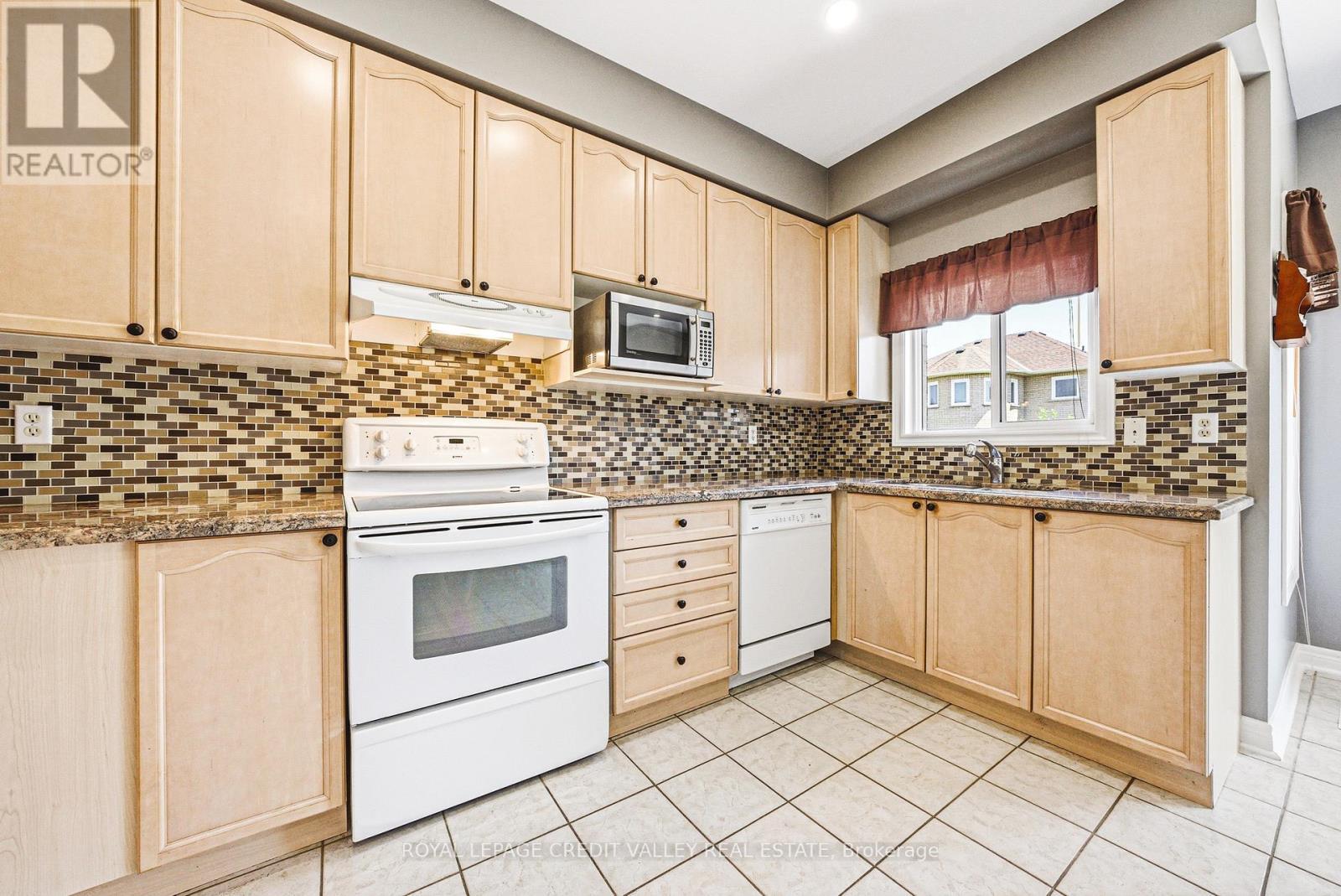 105 Pinebrook Circle, Caledon, ON