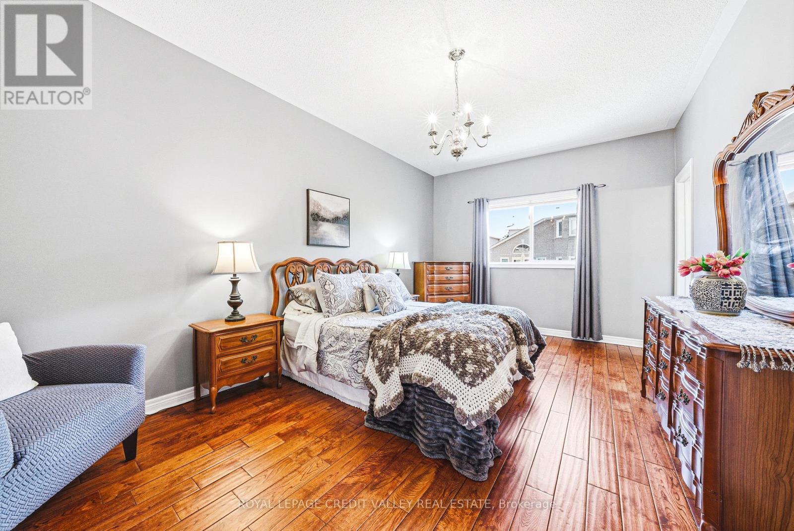 105 Pinebrook Circle, Caledon, ON