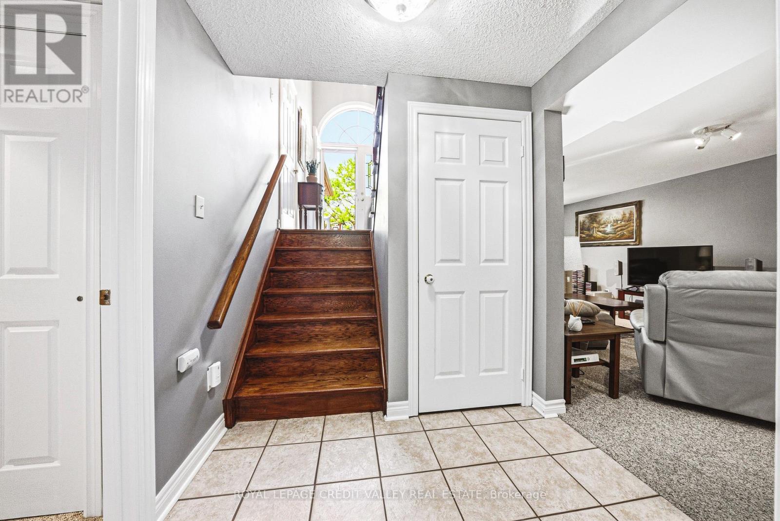105 Pinebrook Circle, Caledon, ON