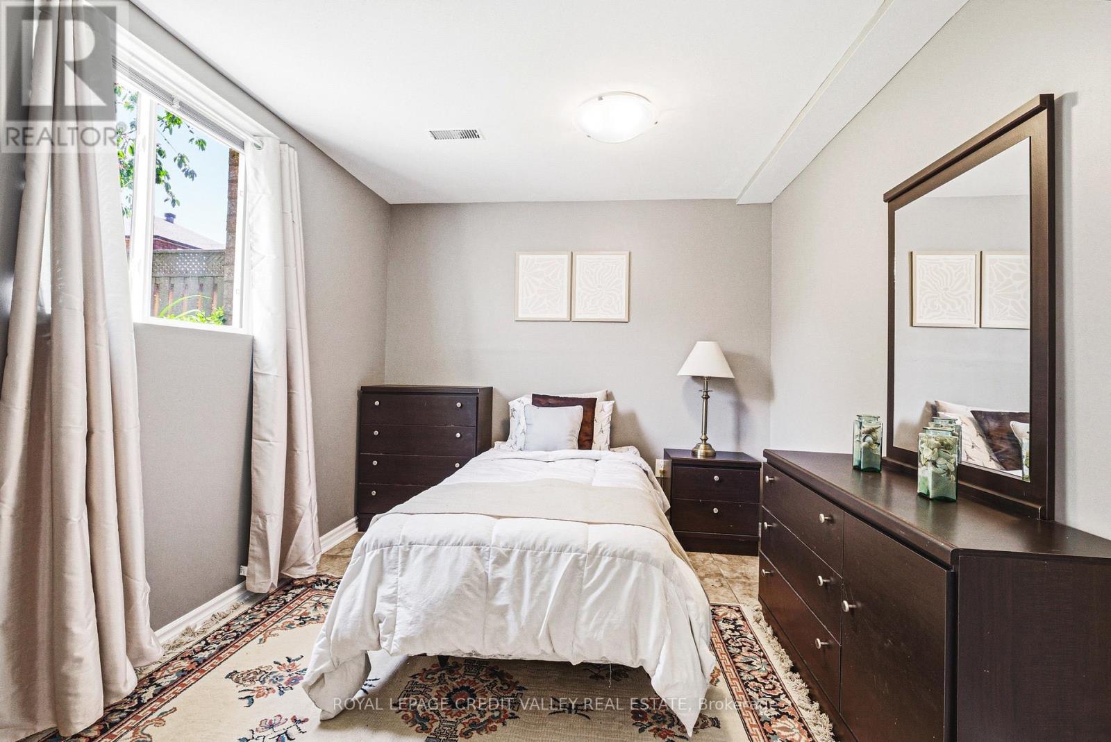 105 Pinebrook Circle, Caledon, ON
