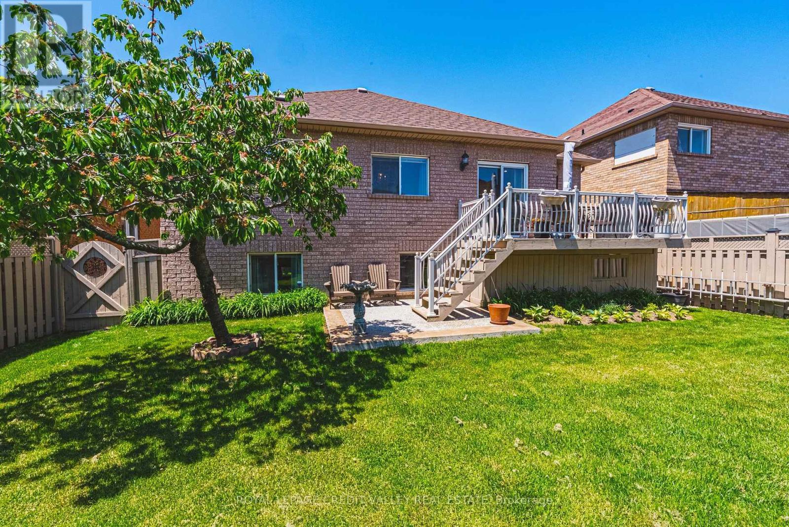 105 Pinebrook Circle, Caledon, ON