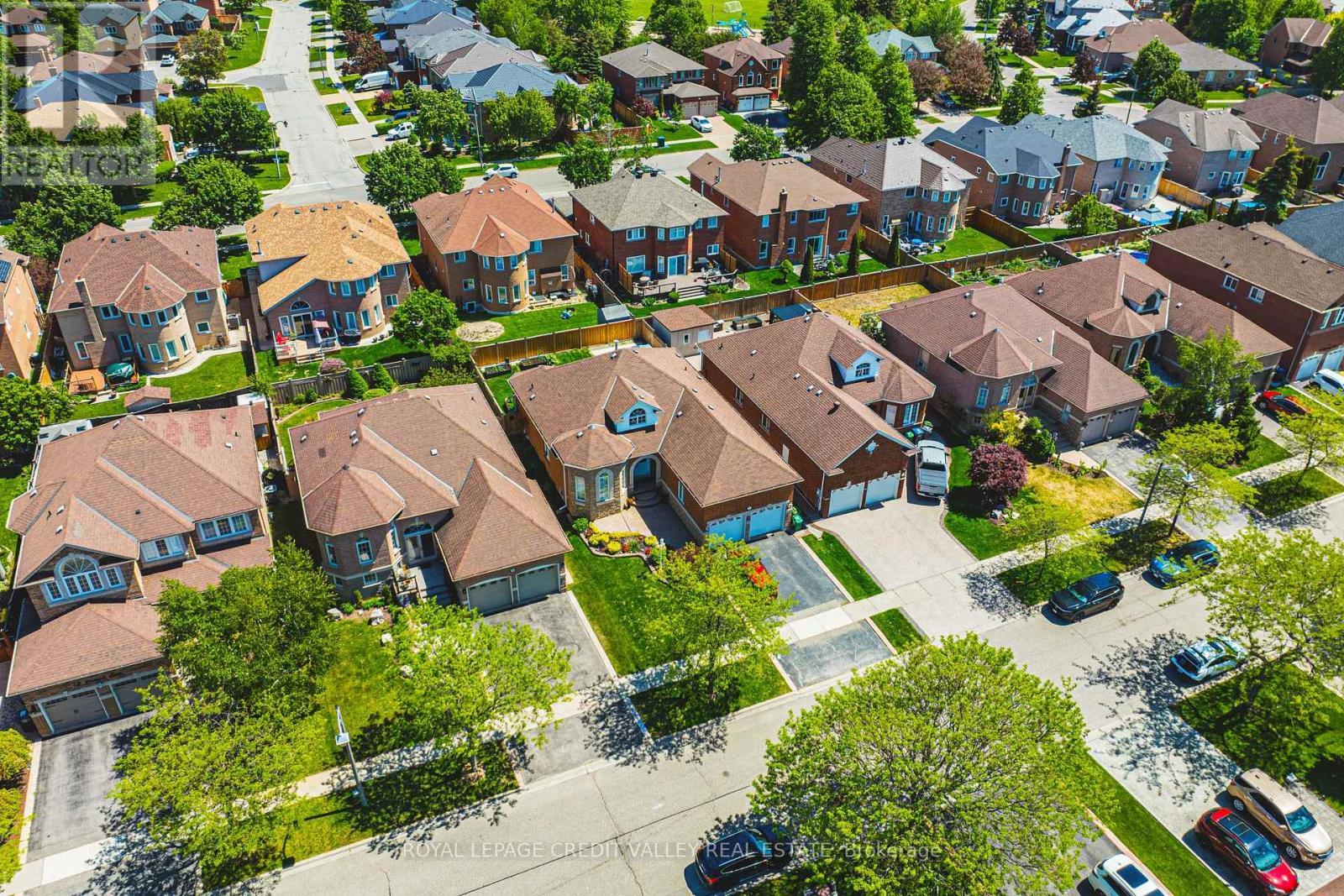 105 Pinebrook Circle, Caledon, ON