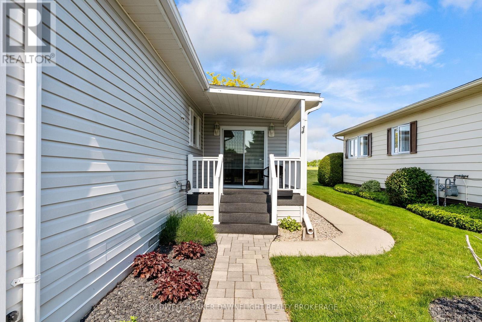 48 Redford Drive, South Huron (Exeter), ON