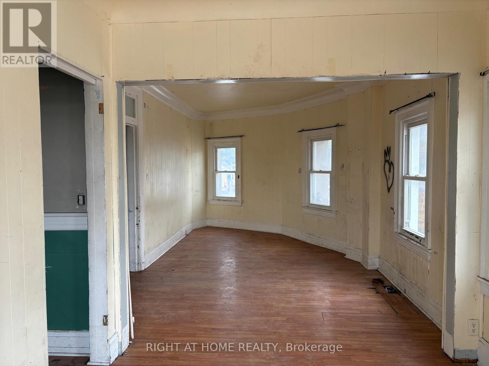 413 Hamilton Road, London East, ON