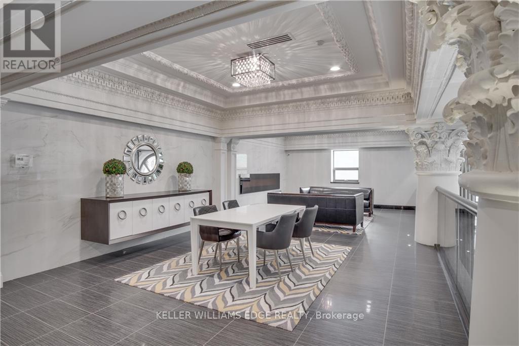 408 - 112 King Street E, Hamilton, ON
