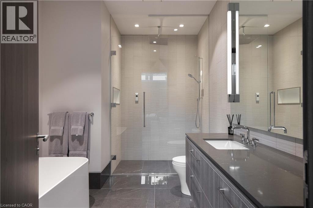 865 Glenwood Avenue, Burlington, ON