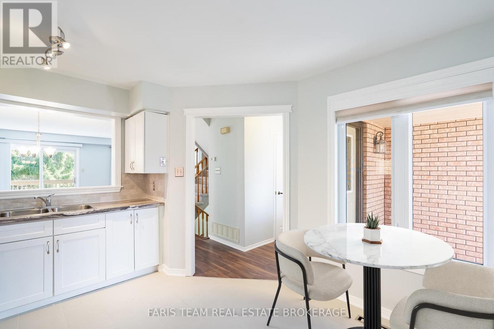 93 Riverview Road, New Tecumseth, ON