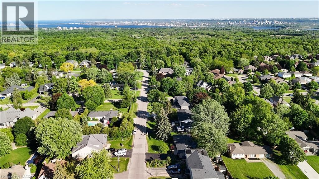 18 Dennis Avenue, Waterdown, ON - Outdoor With View