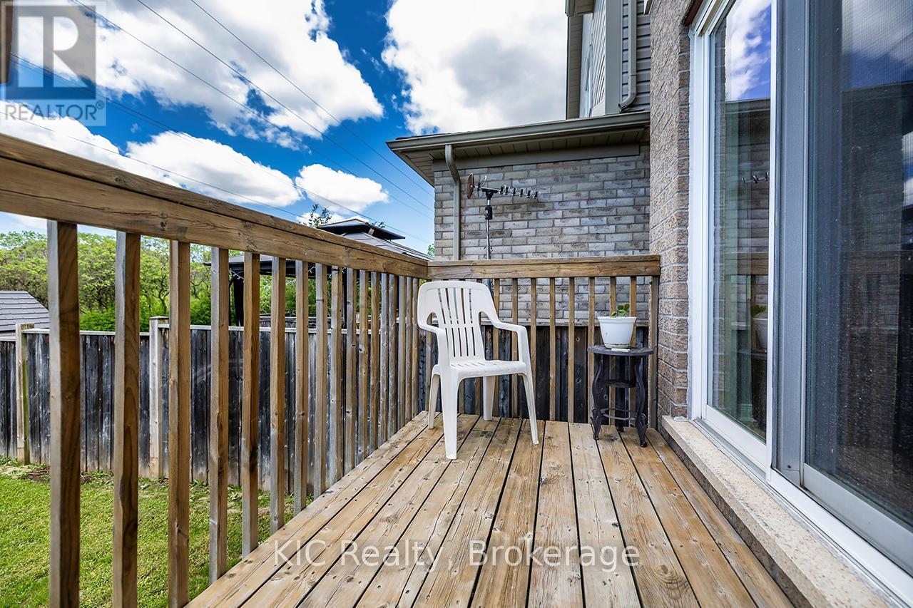 40 Puttingedge Drive, Whitby (Rolling Acres), ON