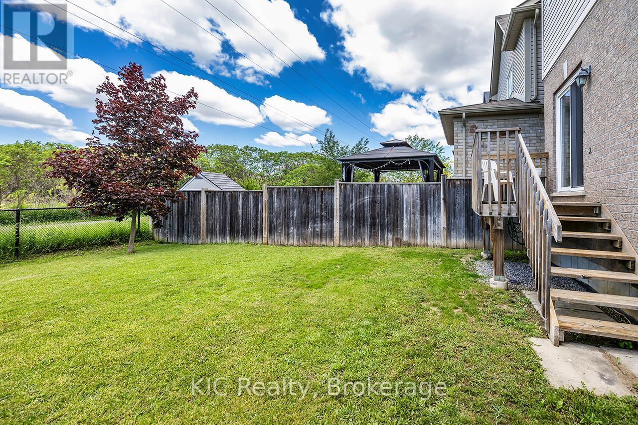 40 Puttingedge Drive, Whitby (Rolling Acres), ON