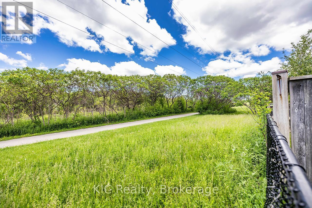 40 Puttingedge Drive, Whitby (Rolling Acres), ON