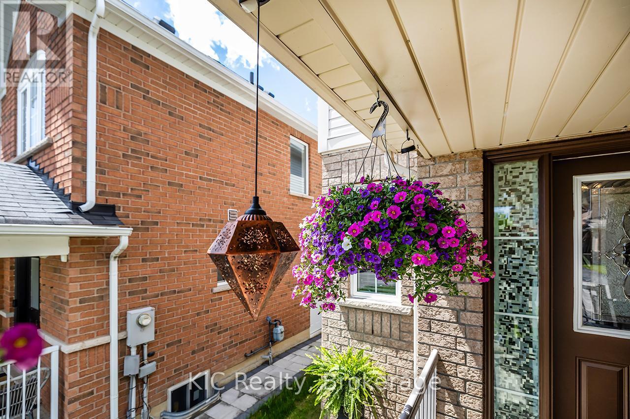 40 Puttingedge Drive, Whitby (Rolling Acres), ON