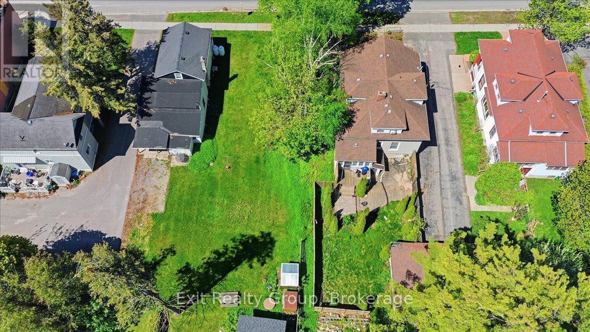 27 Young Street, Brighton, ON