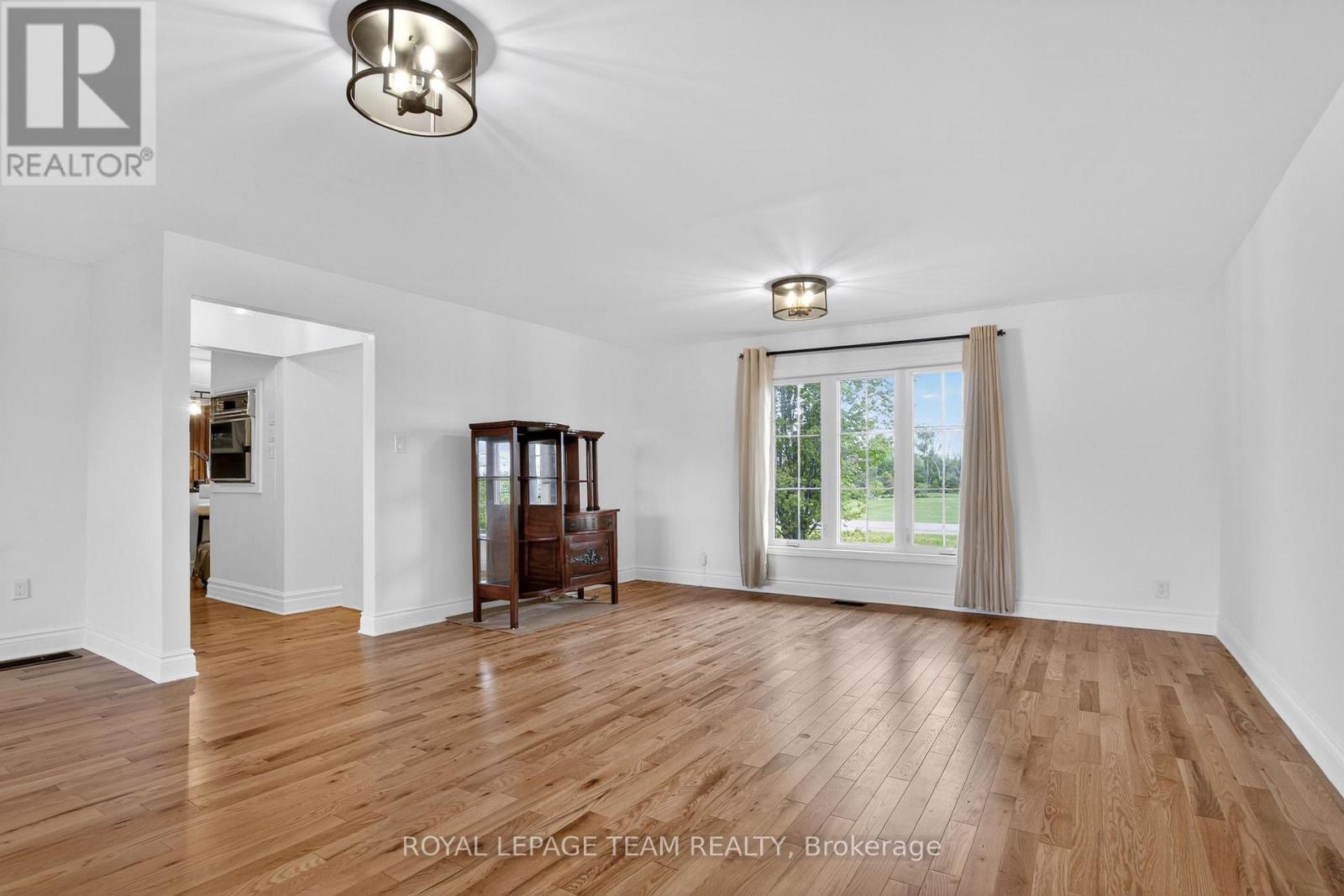 Family Room - 434 High Street, Beckwith, ON