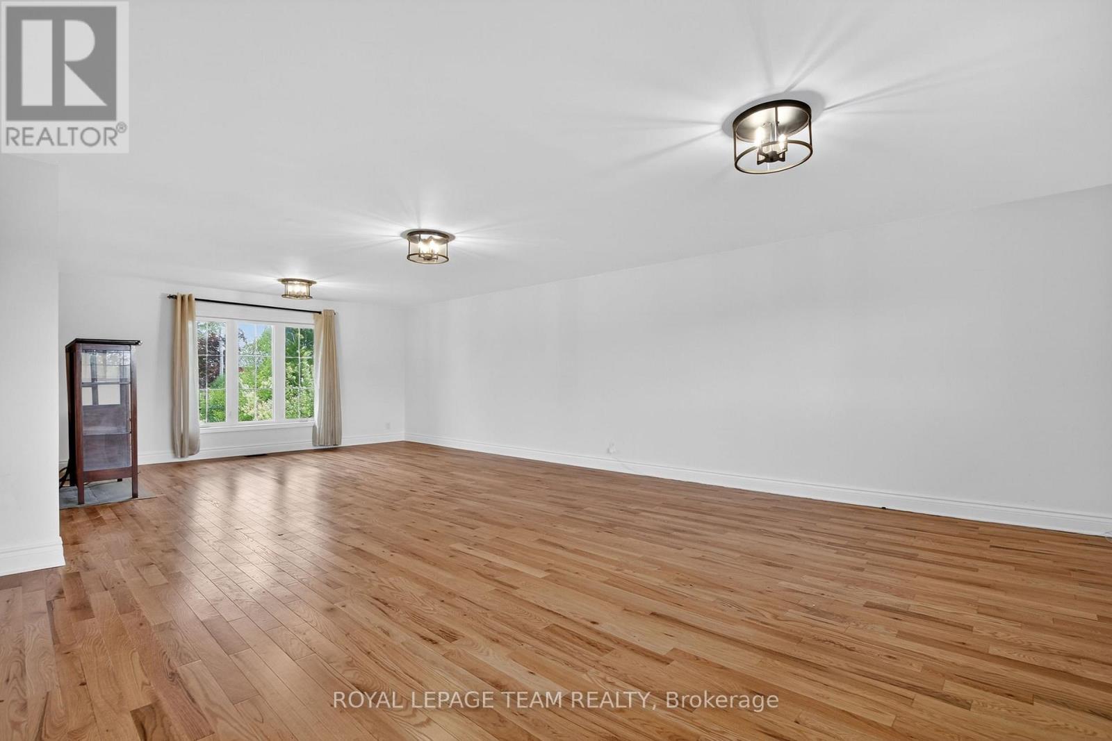 Family Room - 434 High Street, Beckwith, ON