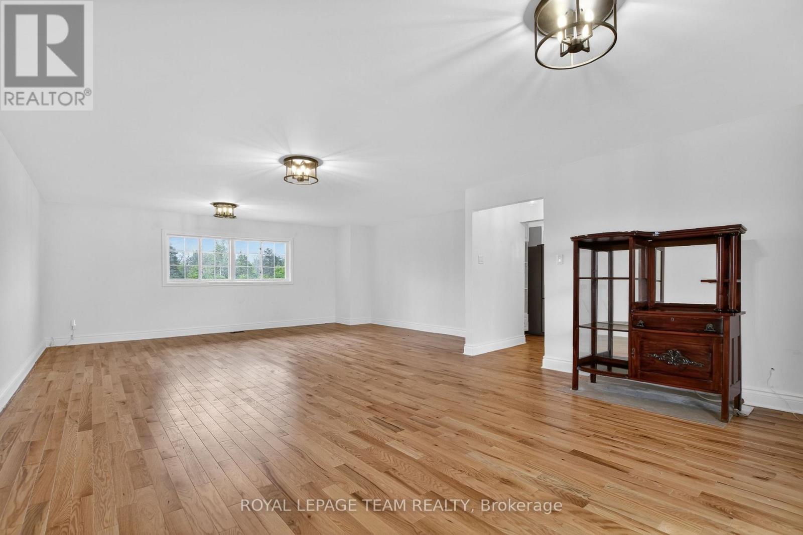Family Room - 434 High Street, Beckwith, ON