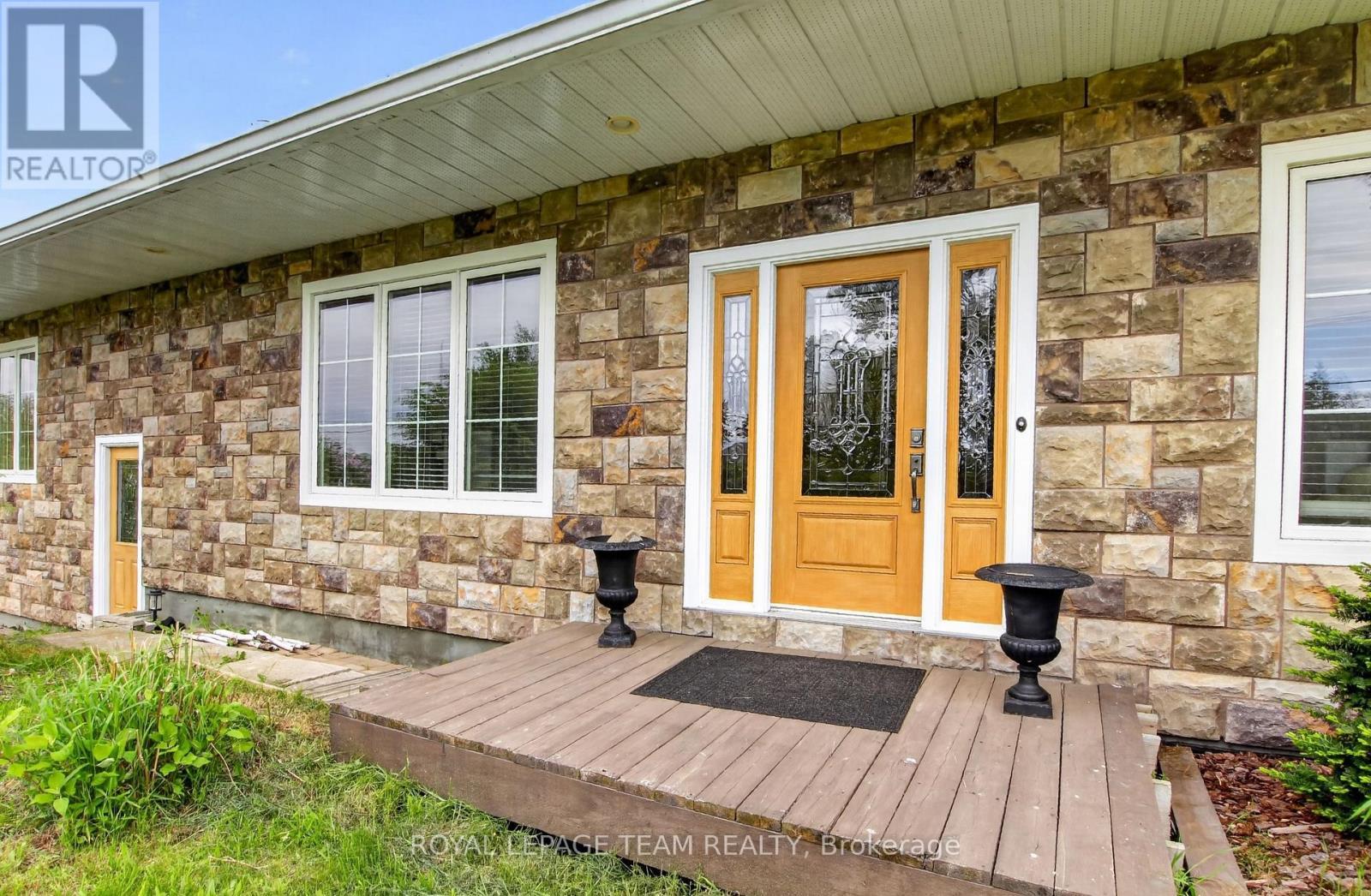 Exterior Front - 434 High Street, Beckwith, ON
