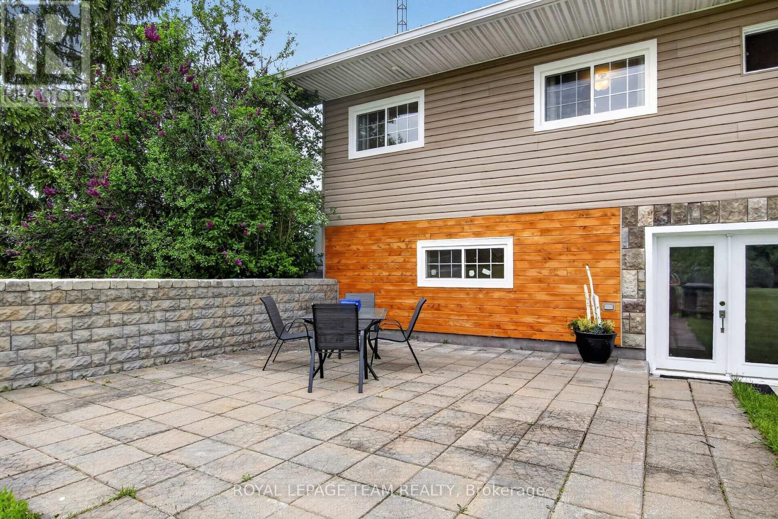 Patio - 434 High Street, Beckwith, ON