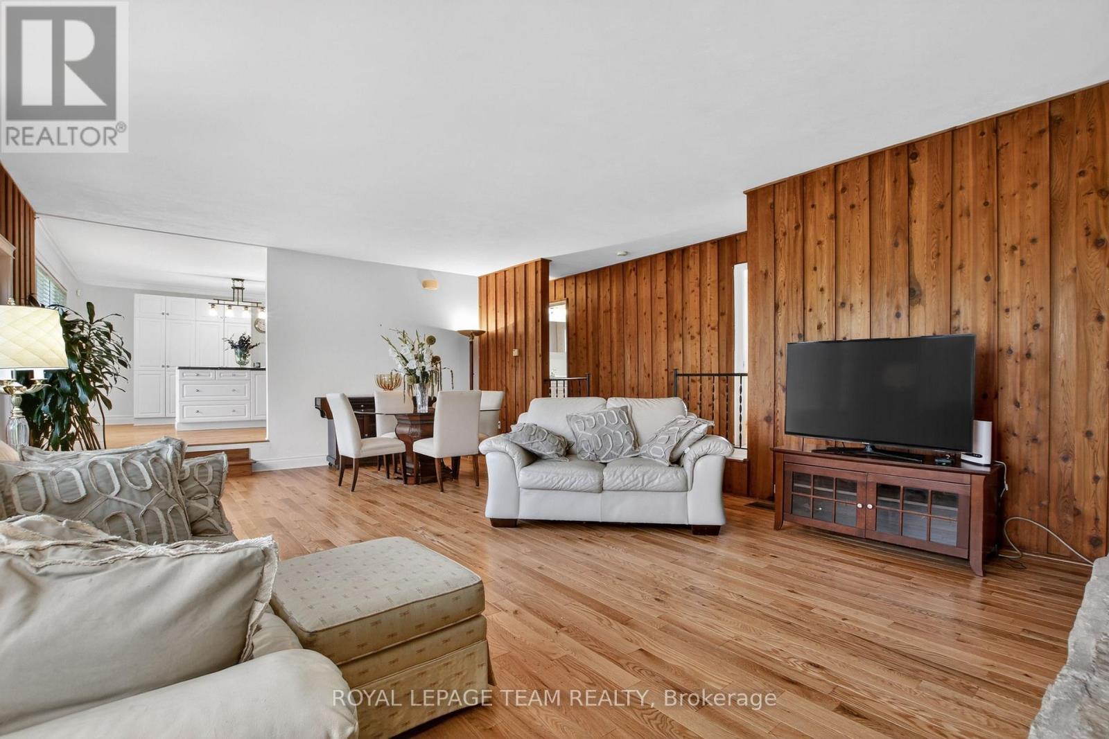 Living Room - 434 High Street, Beckwith, ON