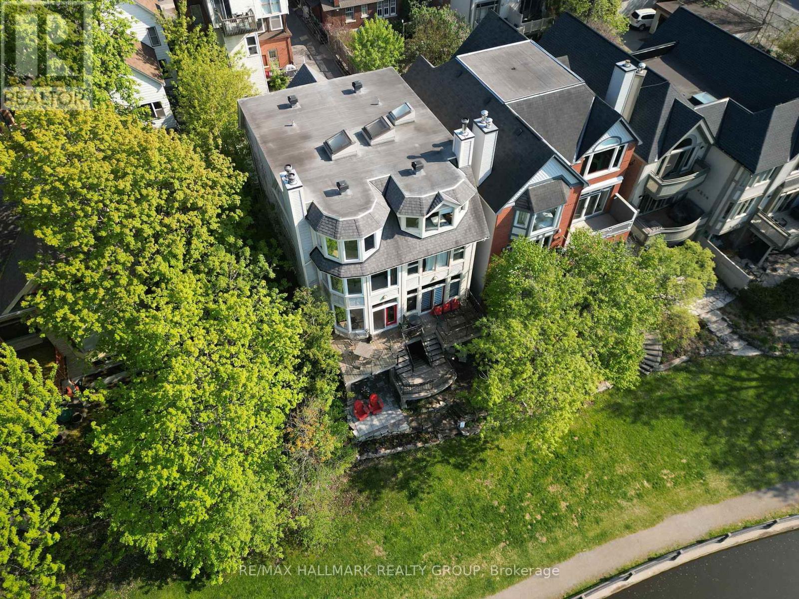49B First Avenue, Ottawa, ON